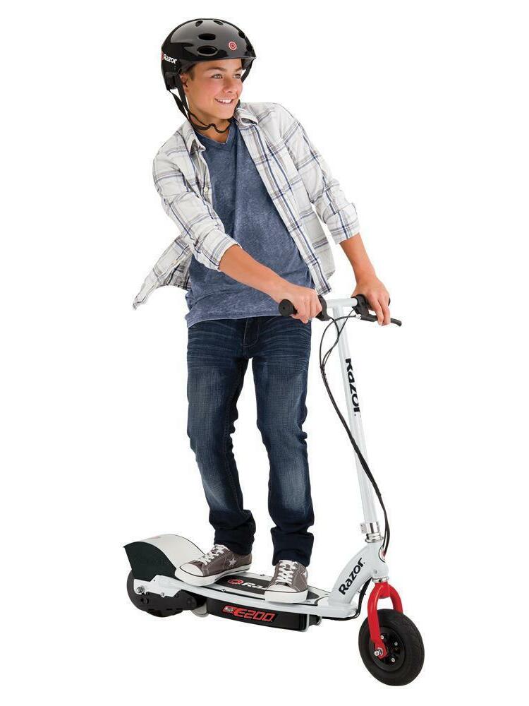 Razor 8 ", E200, Electric Scooter, 200 W, 19 km/h, 24 month(s), Baltas/Raudona